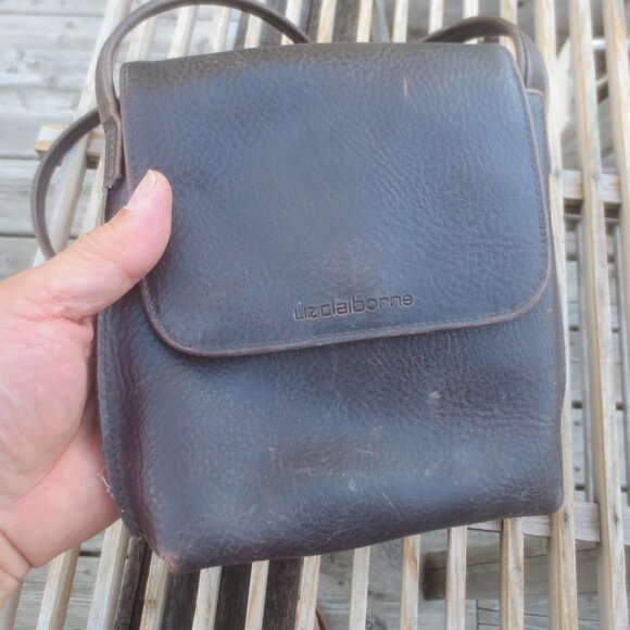 Liz Claiborne Thick Leather Utility Travel Shoulder Pouch. - Picture 9 of 11
